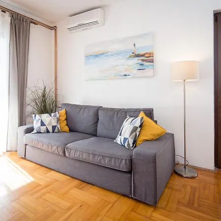 Luce Apartment *