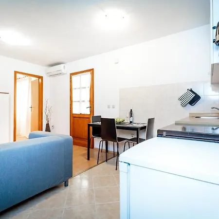 Luce Apartment *